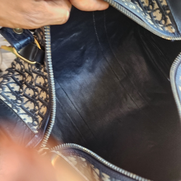✨️Dior✨️ duffel bag with leather trim. - Picture 12 of 16